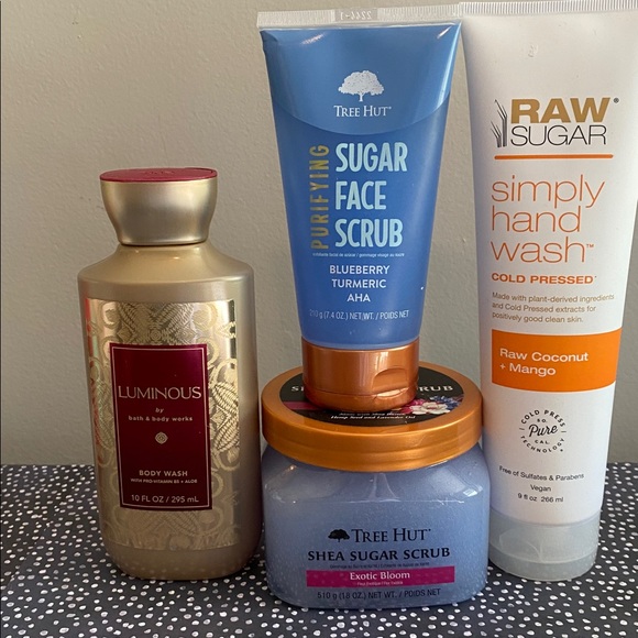 Assorted Skincare and Beauty Products - Picture 2 of 5